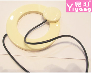 Yi Yang factory explosions European resin ring magnetic Curtain ring leather strap resin buckle size button