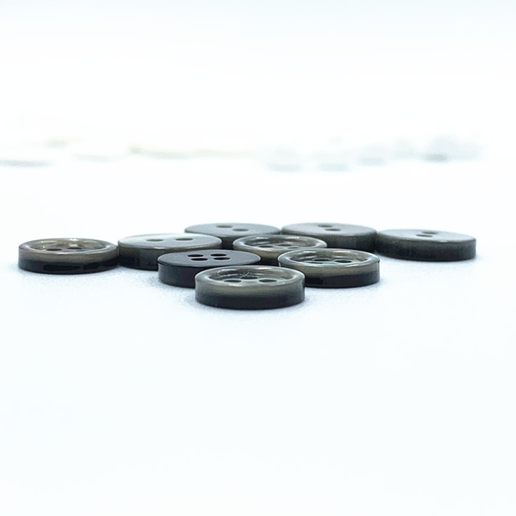 All Kinds of Imitation Black Butterfly Buckle Thin Edges Four-Eye Colorful Imitation Shell Resin Button in Stock Wholesale Trench Coat Suit Cufflink