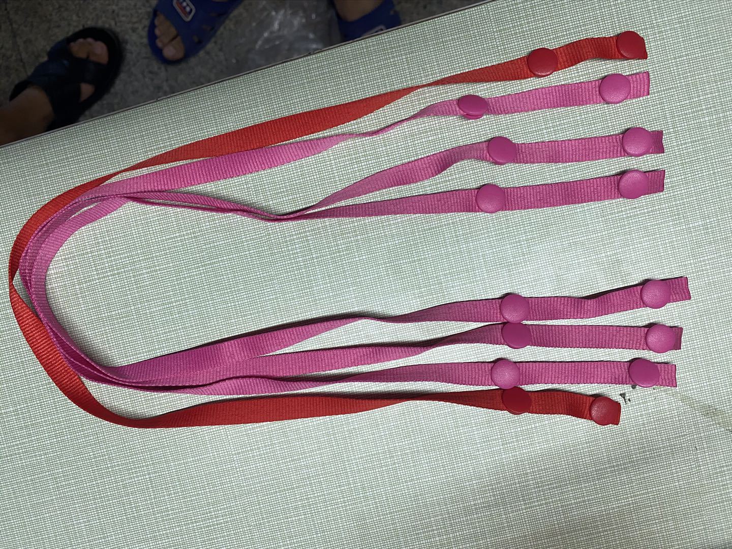 Face mask ropes can be adjusted without trace ear rope court long anti-retard artifact anti-drop belt anti-neck anti-drop eyeglasses rope Face mask ropes can be adjusted without trace ear rope court long anti-retard artifact anti-drop belt anti-neck anti-drop eyeglasses rope