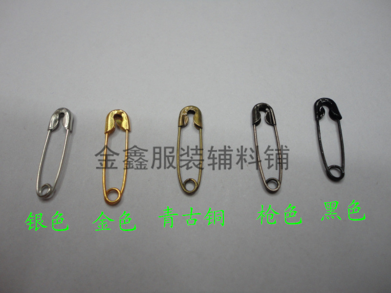 Spot sesame seed dangle Japanese buckle high quality trademark clothing accessories watch tag rope eyelet can also be through