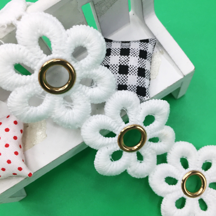 No. 600 eyelet lace accessories manufacturers selling silk embroidery lace milk solution