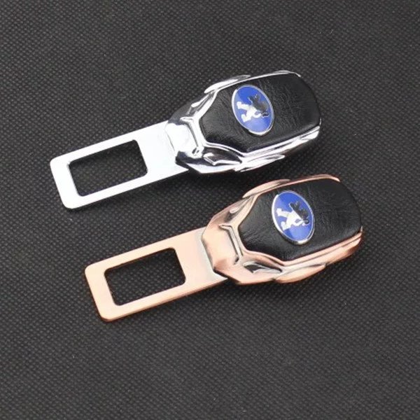 Car seat belt buckle