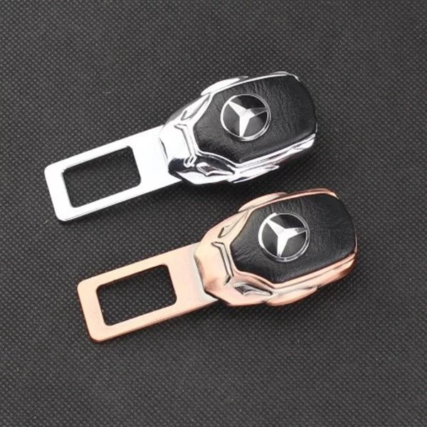 Car seat belt buckle