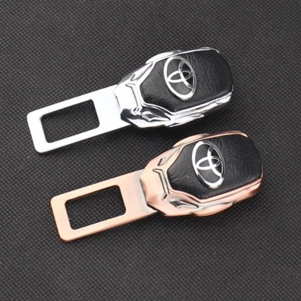 Car seat belt buckle