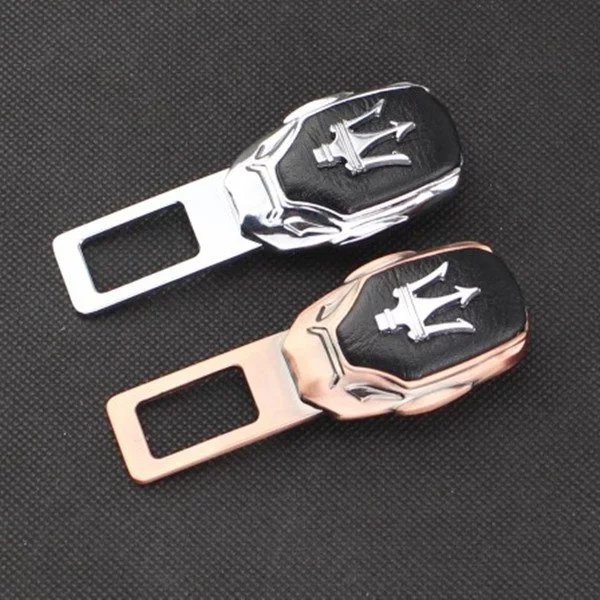 Car seat belt buckle