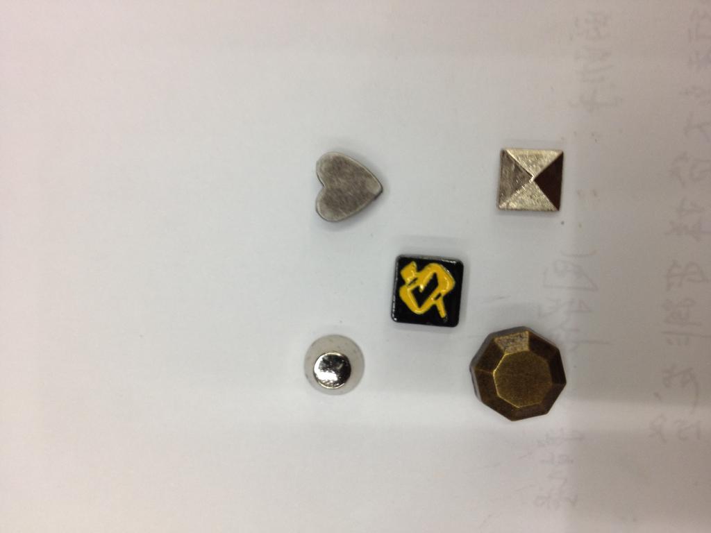 Apparel accessories cap nail