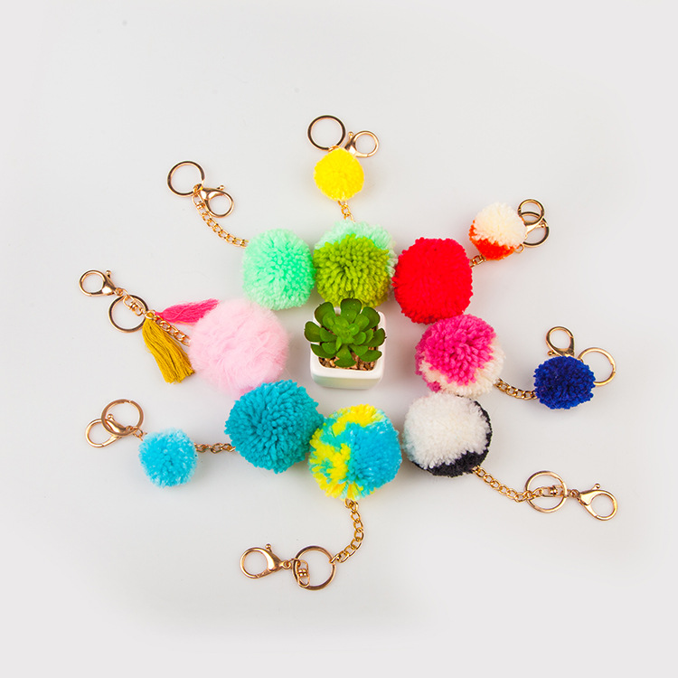 Manufacturers directly for the new exclusive sale of pure manual multicolor wool ball ball bag buckle, mobile phone chain plush pendant Manufacturers directly for the new exclusive sale of pure manual multicolor wool ball ball bag buckle, mobile phone chain plush pendant