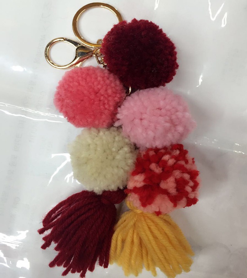 Manufacturers directly for the new exclusive sale of pure manual multicolor wool ball ball bag buckle, mobile phone chain plush pendant Manufacturers directly for the new exclusive sale of pure manual multicolor wool ball ball bag buckle, mobile phone chain plush pendant