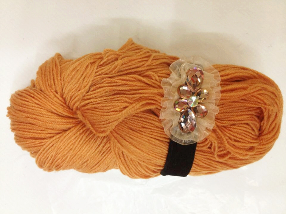 Manufacturer direct sale polyester wool yarn wool yarn wool ball line scarf hat line handicraft accessories wool. Manufacturer direct sale polyester wool yarn wool yarn wool ball line scarf hat line handicraft accessories wool.