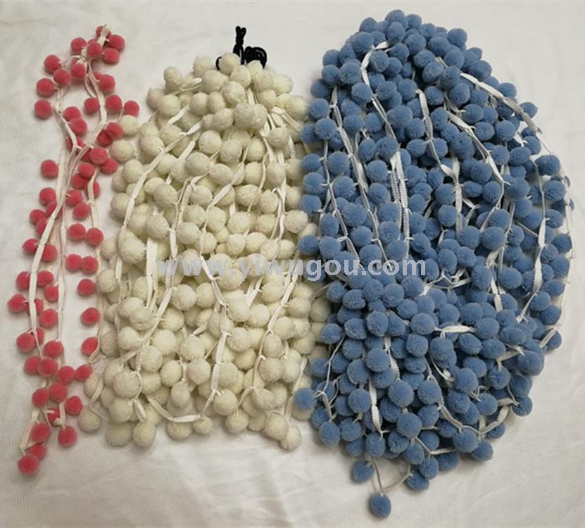 Factory direct sales right angle wool wool ball lace with hand triangle colorful ball hair ball lace accessories