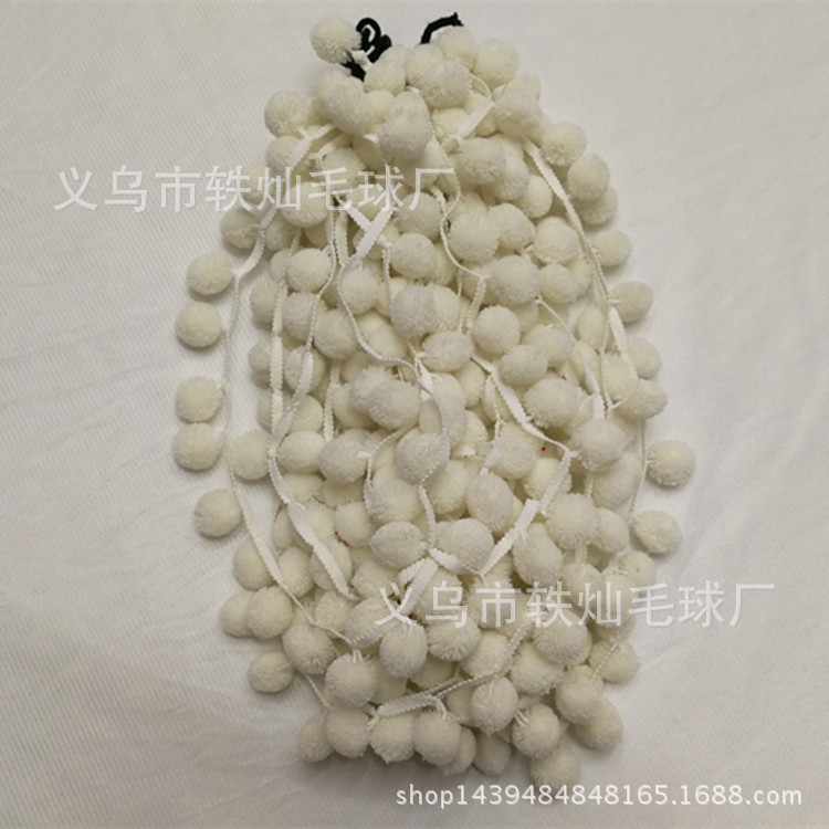 Factory direct sales right angle wool wool ball lace with hand triangle colorful ball hair ball lace accessories