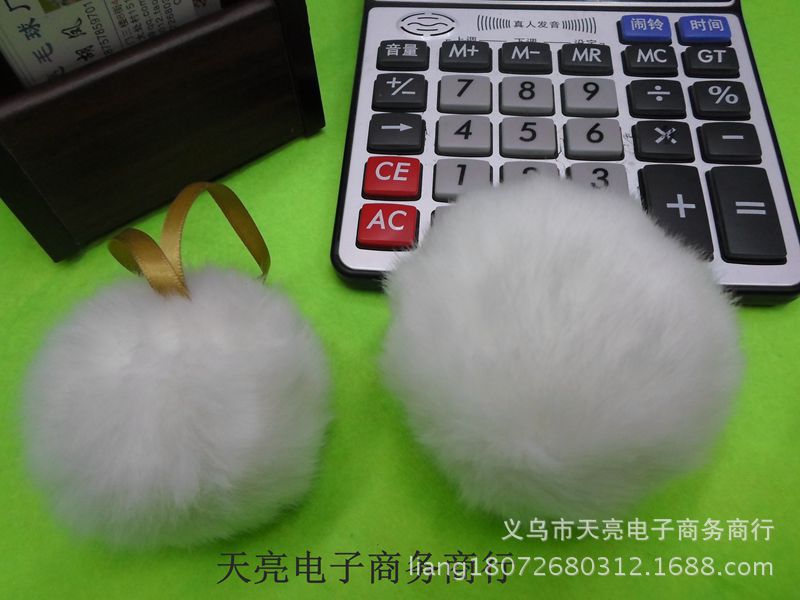 Manufacturer Self-Produced and Self-Sold Artificial Wool Ball 6cm-8cm Pure White Used to Configure Various Bags Manufacturer Self-Produced and Self-Sold Artificial Wool Ball 6cm-8cm Pure White Used to Configure Various Bags