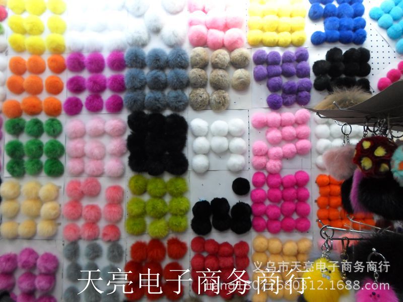 Manufacturer Self-Produced and Self-Sold Artificial Wool Ball 6cm-8cm Pure White Used to Configure Various Bags Manufacturer Self-Produced and Self-Sold Artificial Wool Ball 6cm-8cm Pure White Used to Configure Various Bags