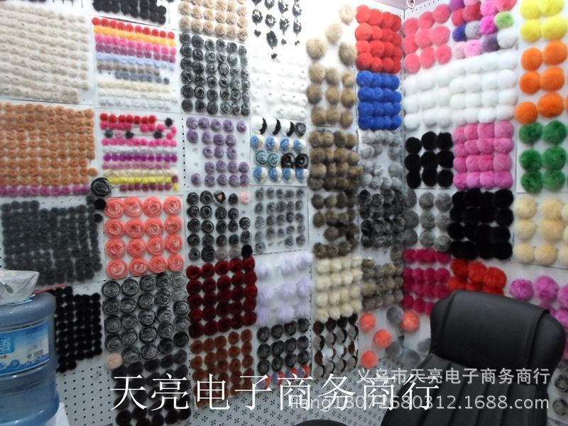 Manufacturer Self-Produced and Self-Sold Artificial Wool Ball 6cm-8cm Pure White Used to Configure Various Bags Manufacturer Self-Produced and Self-Sold Artificial Wool Ball 6cm-8cm Pure White Used to Configure Various Bags