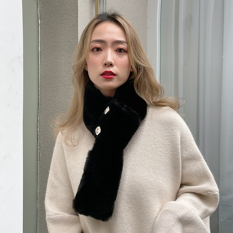 Wholesale New Winter Warm Yang Plush Cross Scarf Korean Versatile Thickened Solid Color Fur Collar Button Scarf