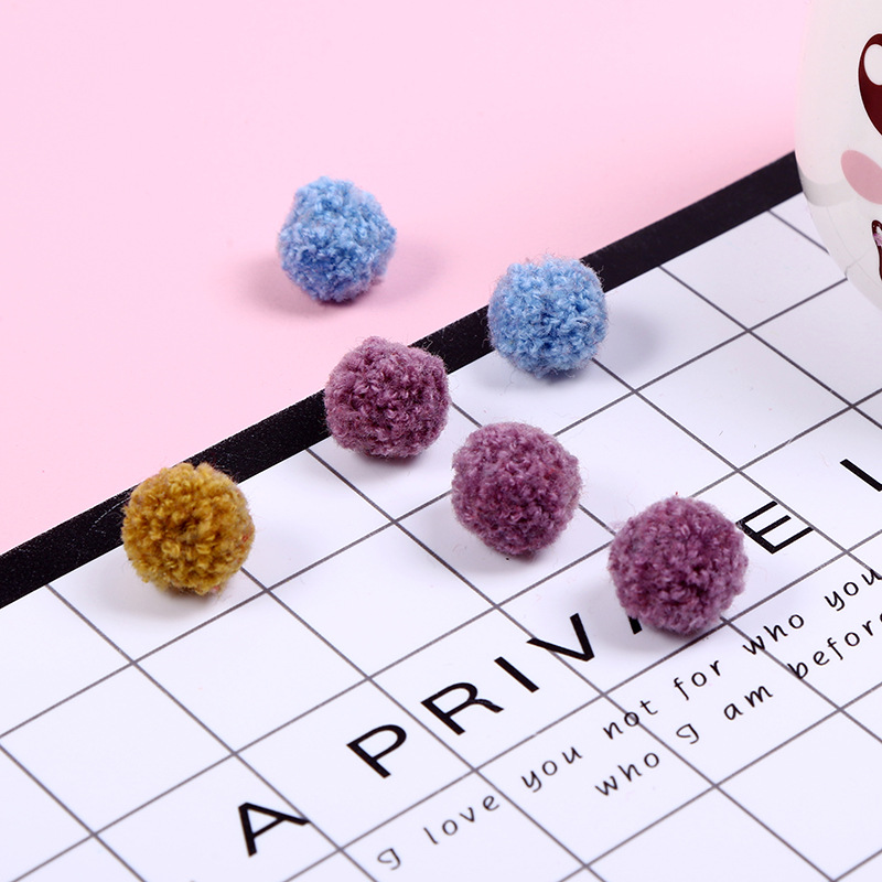 Spot supply cashmere ball teddy ball color wool ball clothing accessories can be customized manufacturers direct
