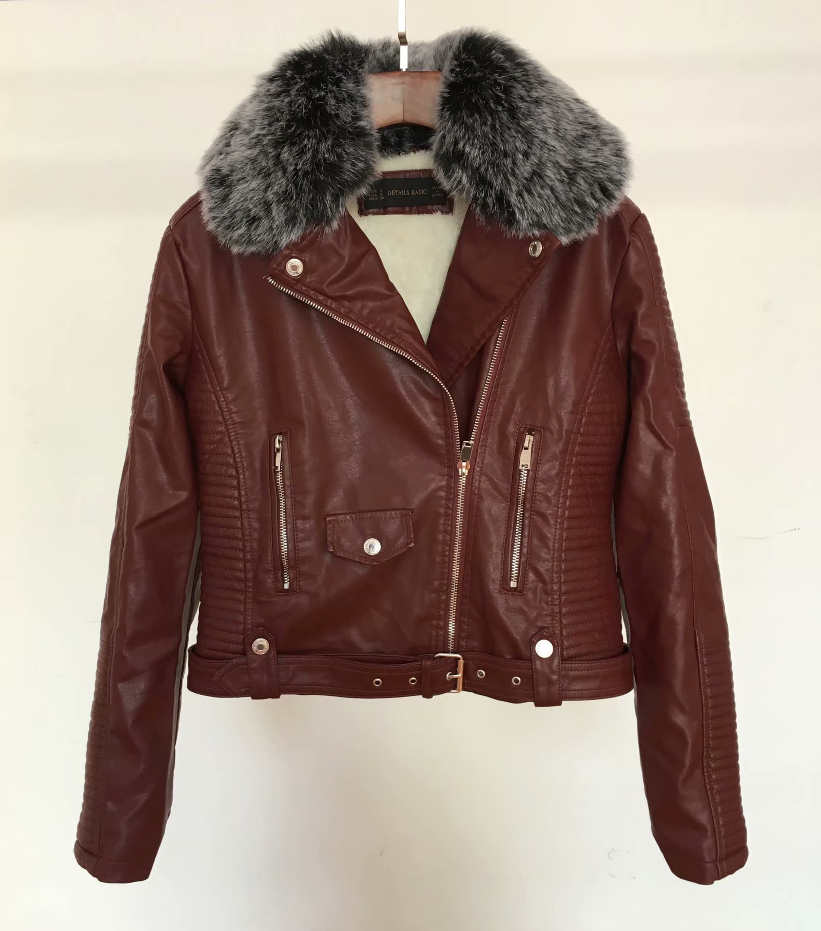 New Autumn Winter 2017 Solidcolor short belt fur collar Motorcycle Leather and Velvet Jacket FEMALE 011505