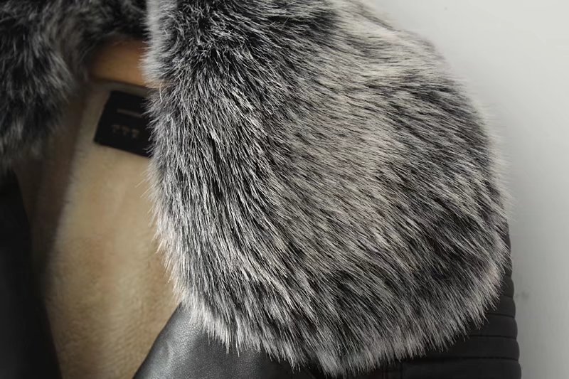 New Autumn Winter 2017 Solidcolor short belt fur collar Motorcycle Leather and Velvet Jacket FEMALE 011505