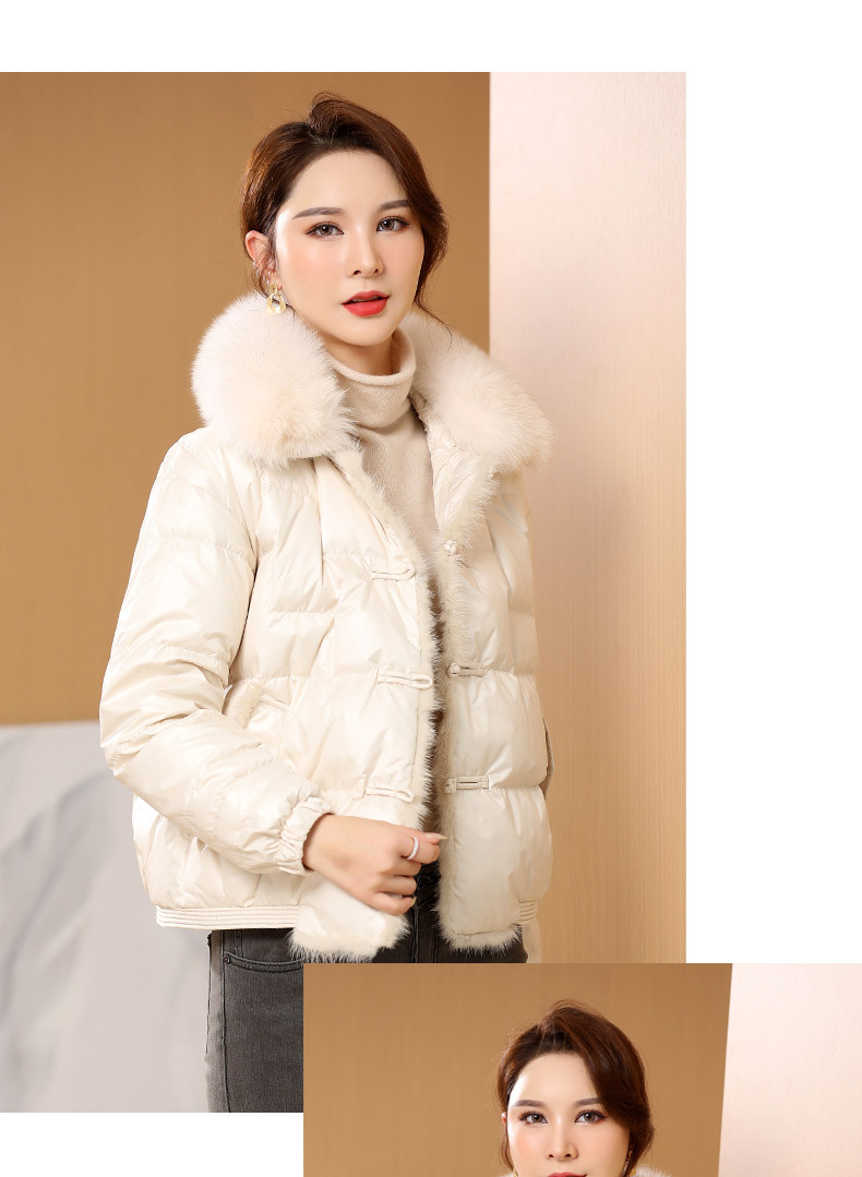 Fox Fur Collar down Jacket Women's 202 New Short High-End Mink Fur Retro Buckle White Duck down Coat