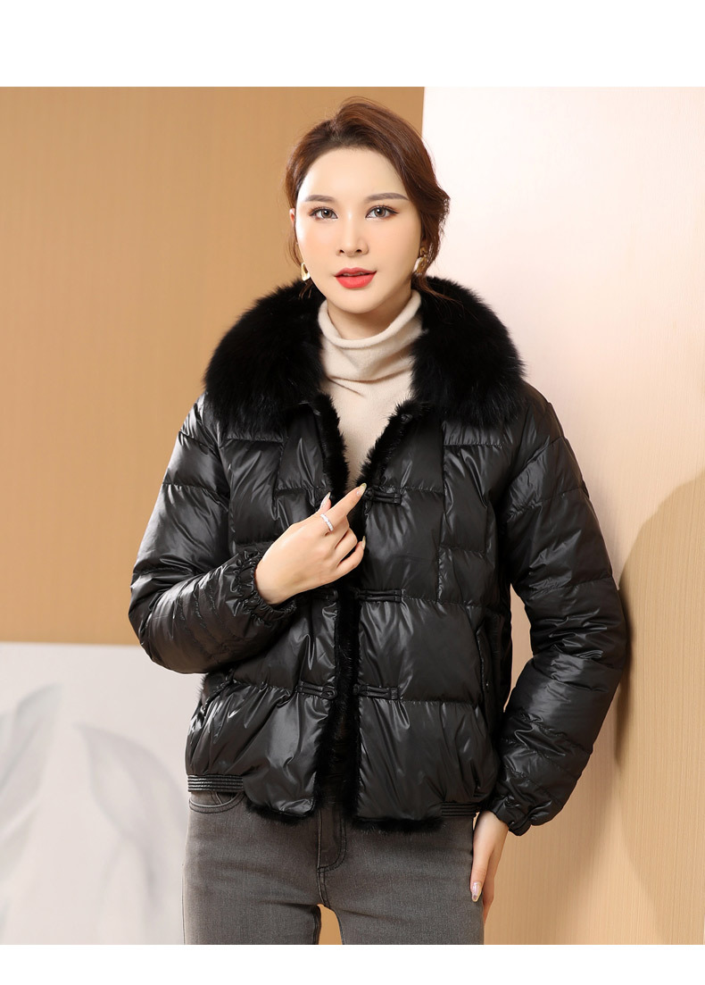 Fox Fur Collar down Jacket Women's 202 New Short High-End Mink Fur Retro Buckle White Duck down Coat