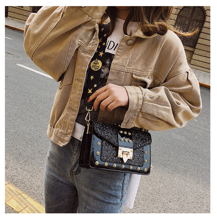 Sequin Pouch Women's 2021 New Fashionable Korean Style Fashionable Chic Chain Small Square Bag Wide Shoulder Strap Shoulder Messenger Bag