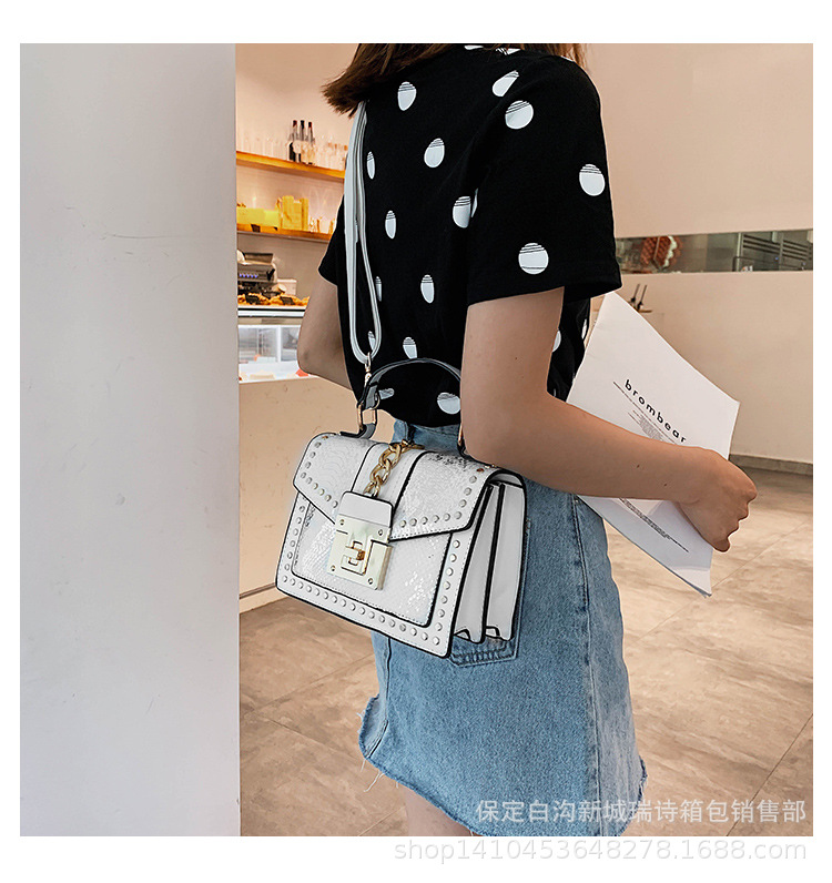 Ins UltraFire Sequin Bag Women's 2019 New KoreanStyle Allmatch OneShoulder Sling Fashion Portable Square Sling Bag Ins UltraFire Sequin Bag Women's 2019 New KoreanStyle Allmatch OneShoulder Sling Fashion Portable Square Sling Bag