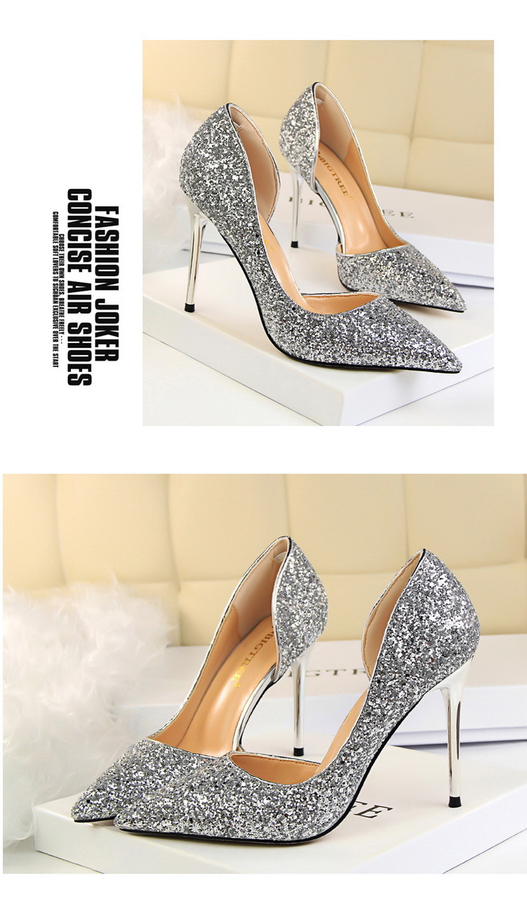 8688 Style Sexy Nightclubs Thinner Women's Shoes Stiletto Heel Shallow Mouth Pointed Toe Side Hollowout Sequin Pumps 8688 Style Sexy Nightclubs Thinner Women's Shoes Stiletto Heel Shallow Mouth Pointed Toe Side Hollowout Sequin Pumps
