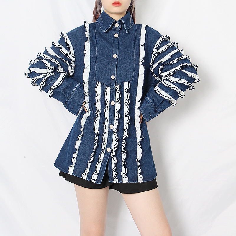 Cake agaric edge stitching denim jacket 2020 Autumn new lace edge bubbling sleeve button design blouse woman Cake agaric edge stitching denim jacket 2020 Autumn new lace edge bubbling sleeve button design blouse woman