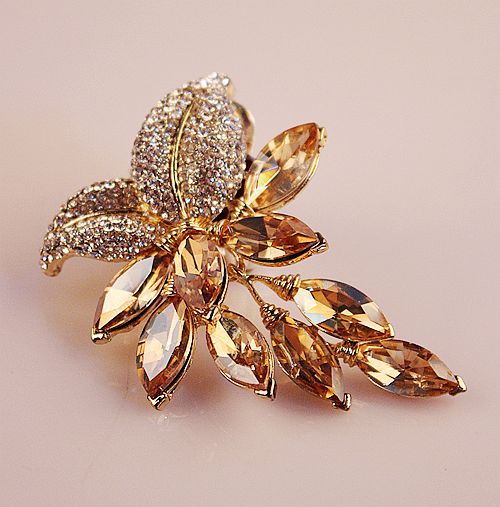 Boutique Luxury Color-Preserving Electroplating Ornament Silk Scarf Buckle Pin European and American Large Zircon Full Diamond Brooch Mixed Batch 10 Yuan Store