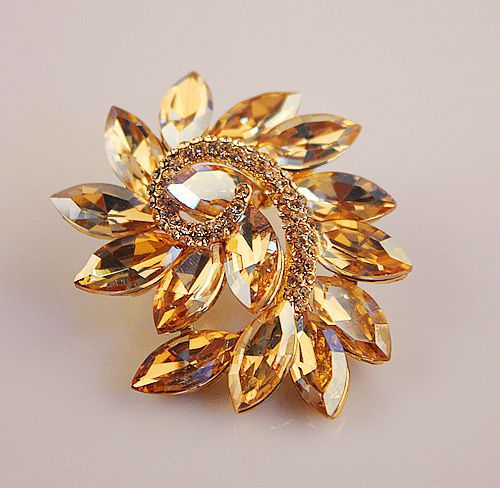 Boutique Luxury Color-Preserving Electroplating Ornament Silk Scarf Buckle Pin European and American Large Zircon Full Diamond Brooch Mixed Batch 10 Yuan Store