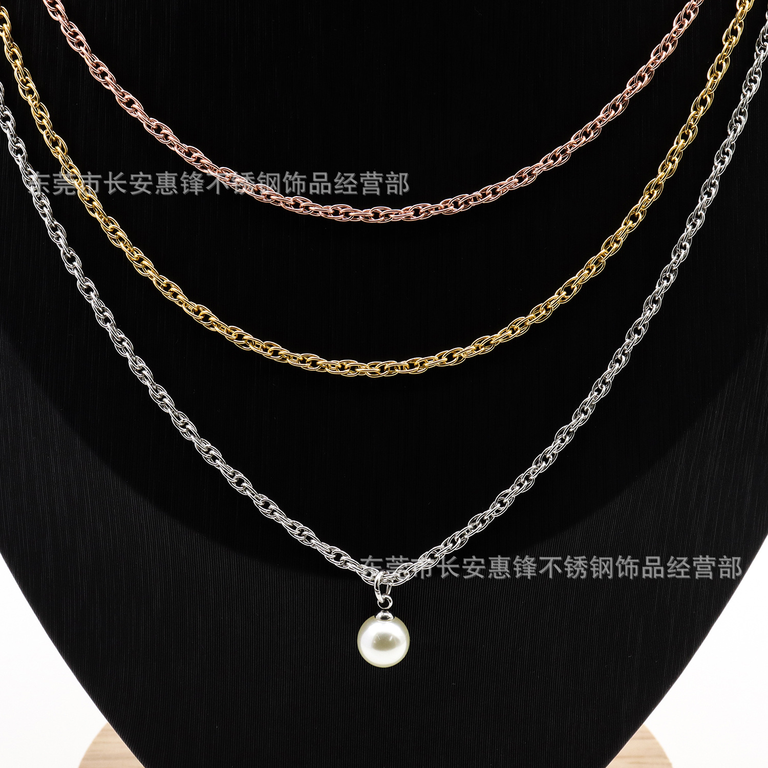 European and American Style Double Buckle Cross Necklace Titanium Steel Welding Port Double Cross Vacuum Electroplating Stainless Steel Clavicle Chain Sweater Chain
