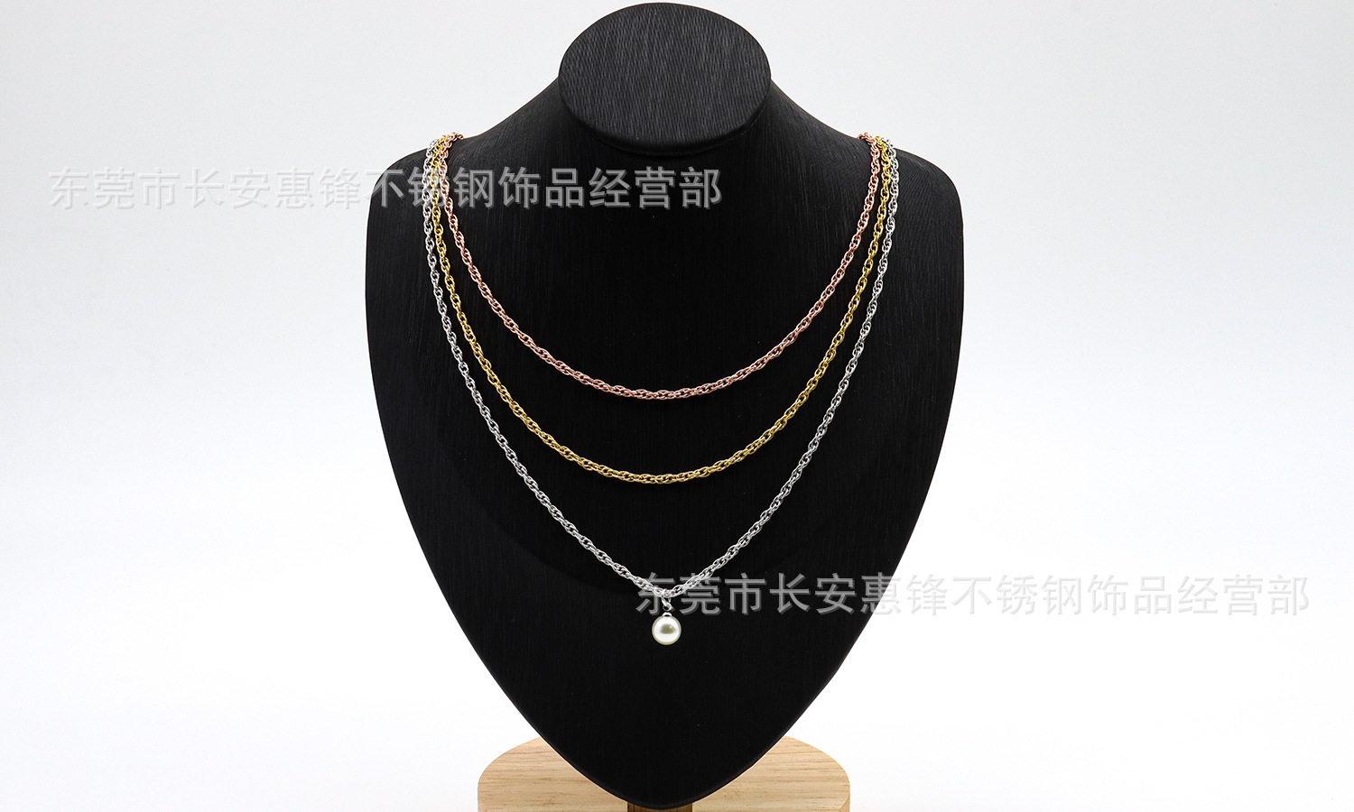 European and American Style Double Buckle Cross Necklace Titanium Steel Welding Port Double Cross Vacuum Electroplating Stainless Steel Clavicle Chain Sweater Chain