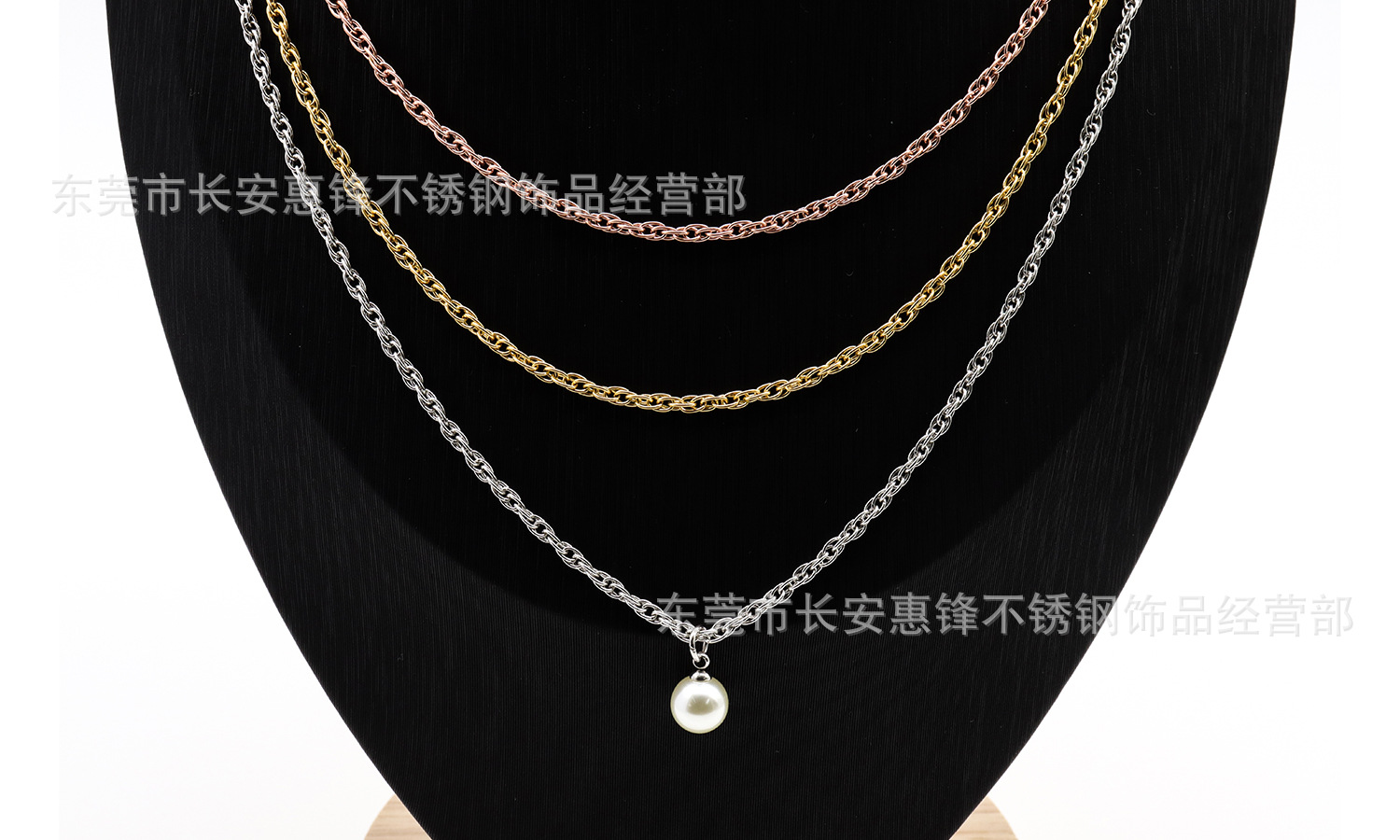 European and American Style Double Buckle Cross Necklace Titanium Steel Welding Port Double Cross Vacuum Electroplating Stainless Steel Clavicle Chain Sweater Chain