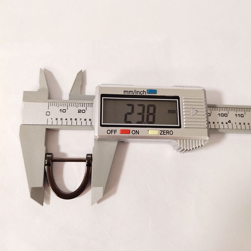 Factory Direct Sales 17-Inch Vachette Clasp 17 Mm19mm Specification Zinc Alloy Electroplating D Buckle Metal Key Ring Wholesale Factory Direct Sales 17-Inch Vachette Clasp 17 Mm19mm Specification Zinc Alloy Electroplating D Buckle Metal Key Ring Wholesale