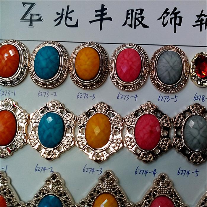 Triangle plastics electroplating gold jewelry stringing encrusted decorative buckle acrylic ornaments
