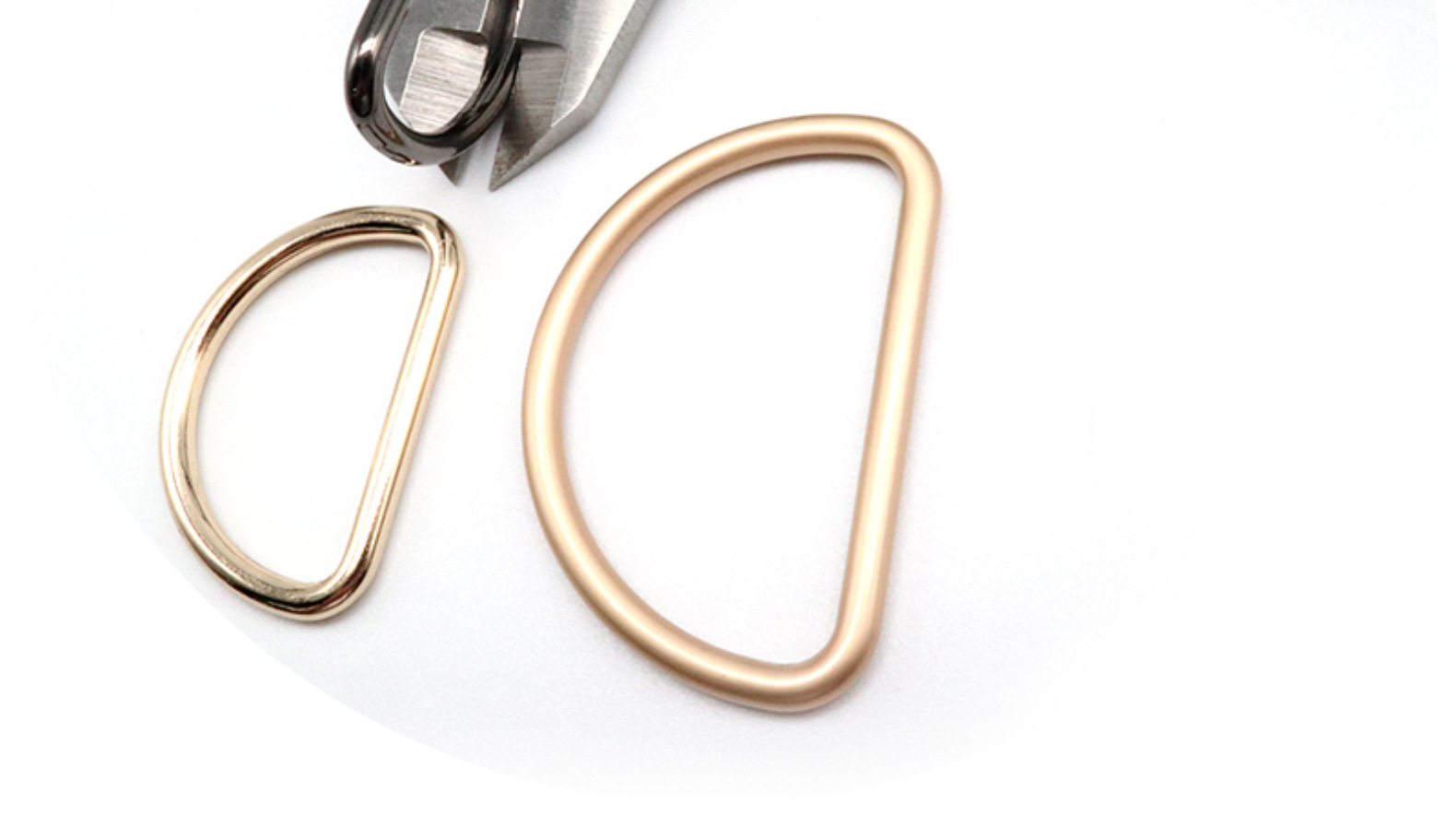 Spot Arc D-Type Buckle Full Size Gold and Silver Clothing Accessories Electroplating Adjustable Belt Windbreaker Metal Accessories D-Shaped Buckle