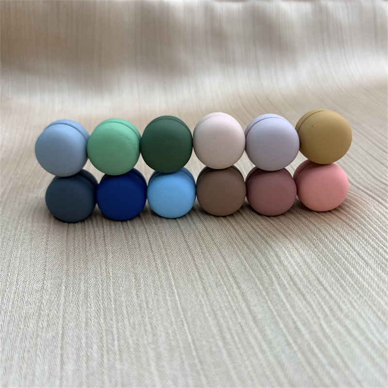 Multi-Platform Multi-Color Spray Paint Matt Scarf Buckle, Scarf Anti-Exposure Magnetic Snap Boxed, Card in Stock