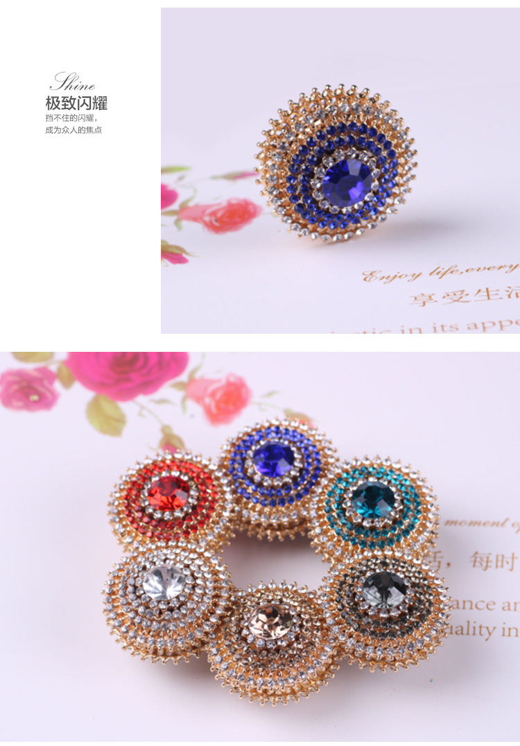 European and American Retro Fashion Big Brooch Shirt Collar Buckle Decorative Pin Magnetic Snap Dual Purpose Brooch Headscarf Fixing Needle European and American Retro Fashion Big Brooch Shirt Collar Buckle Decorative Pin Magnetic Snap Dual Purpose Brooch Headscarf Fixing Needle