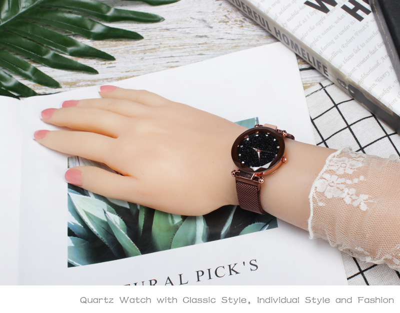 Factory Direct Sales One Piece Dropshipping Cross-Border Hot Internet Celebrity Hot Selling Same Starry Sky Diamond-Embedded Lazy Magnetic Buckle Women's Watch