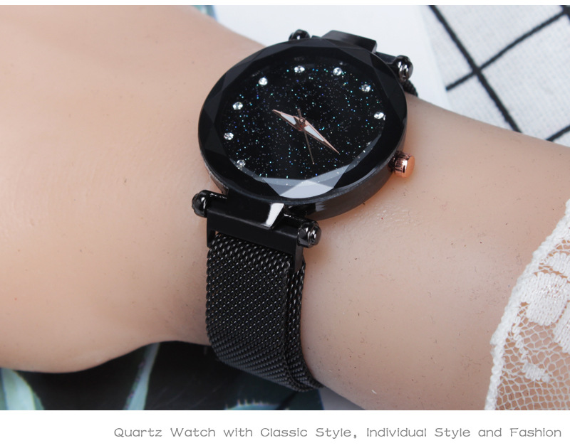 Factory Direct Sales One Piece Dropshipping Cross-Border Hot Internet Celebrity Hot Selling Same Starry Sky Diamond-Embedded Lazy Magnetic Buckle Women's Watch