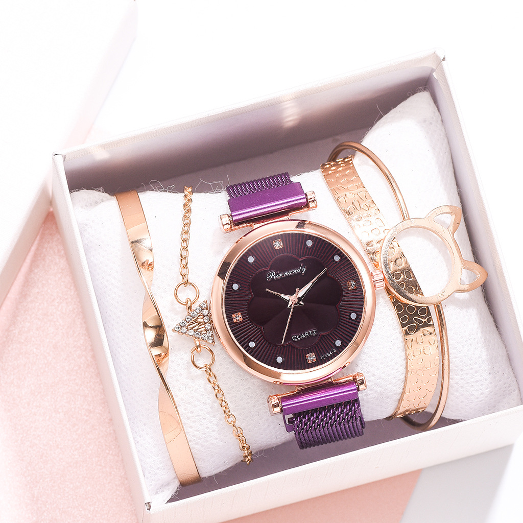 INS Cross-Border Watch Women's Magnetic Buckle Simple Casual Watch Flower Dial Alloy Mesh Quartz Watch