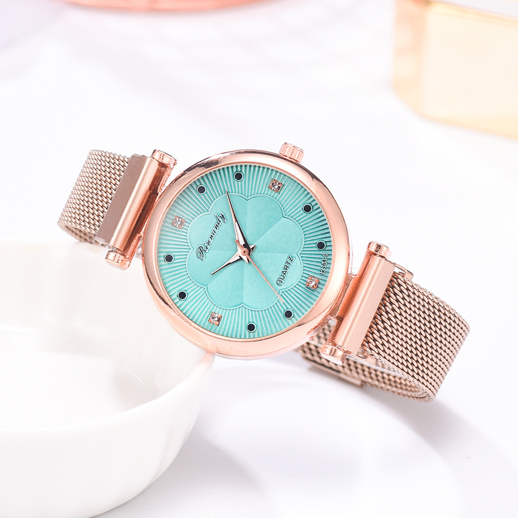 INS Cross-Border Watch Women's Magnetic Buckle Simple Casual Watch Flower Dial Alloy Mesh Quartz Watch