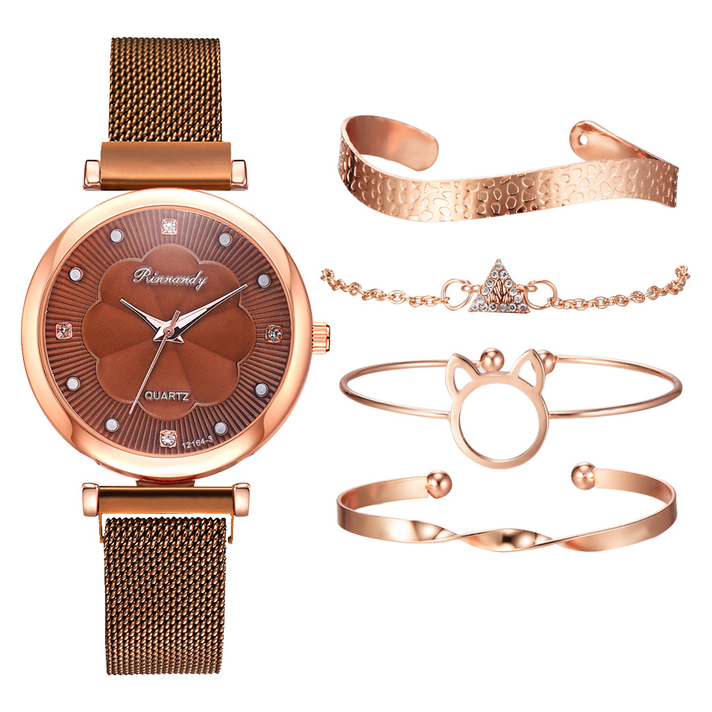 INS Cross-Border Watch Women's Magnetic Buckle Simple Casual Watch Flower Dial Alloy Mesh Quartz Watch