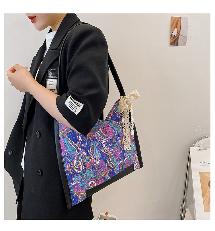Exquisite Retro Canvas Tote Bag Female 2021 New Fashion Popular INS Personality Magnetic Buckle Shoulder Bag