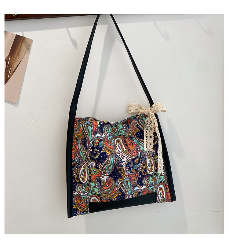 Exquisite Retro Canvas Tote Bag Female 2021 New Fashion Popular INS Personality Magnetic Buckle Shoulder Bag