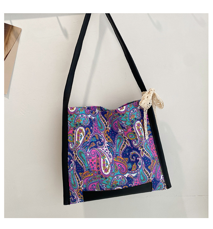 Exquisite Retro Canvas Tote Bag Female 2021 New Fashion Popular INS Personality Magnetic Buckle Shoulder Bag