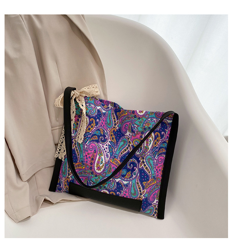 Exquisite Retro Canvas Tote Bag Female 2021 New Fashion Popular INS Personality Magnetic Buckle Shoulder Bag