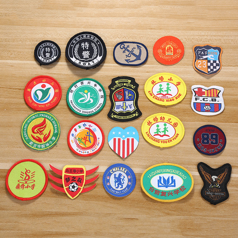 To make a custom small and medium school kindergarten garden school uniform cloth paste round badge badge