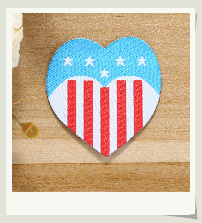 To make a custom small and medium school kindergarten garden school uniform cloth paste round badge badge