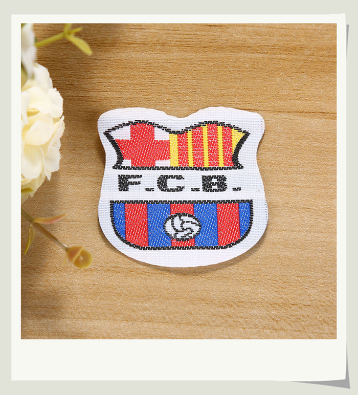 To make a custom small and medium school kindergarten garden school uniform cloth paste round badge badge